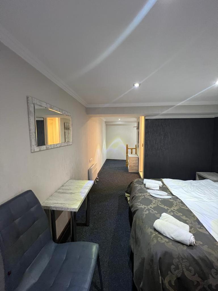 Elno Hotel Tiflis Habitación foto